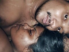 Indian big boobs kiss ass
