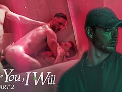 Carter Woods Follows Crush to Bathhouse & Watches DP Threesome