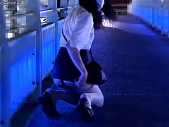 Exposed on the pedestrian bridge with vibrator ejaculated !