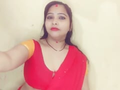 Bhabhi ne Chut gili karke faad li dragon condom dal ke hot sexy.
