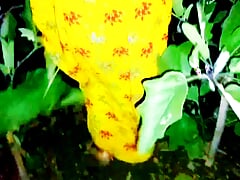 🍆 Outdoor Desi Hot Bhabhi Big sexy ass