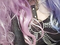 Crossdressing whore wanks off on her bedroom floor
